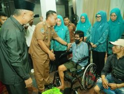Baznas Bone Salurkan Paket Bantuan Usaha Produktif Bagi UMKM dan Bantuan Konsumtif Bagi Penyandang Disabilitas