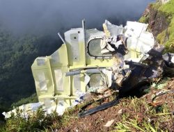Serpihan Pesawat ATR 42-500 Ditemukan di Bulusaraung, Pencarian Difokuskan pada Korban