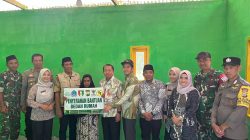 BAZNAS Bone Serahkan Rumah Layak Huni bagi Warga Kurang Mampu di Cina